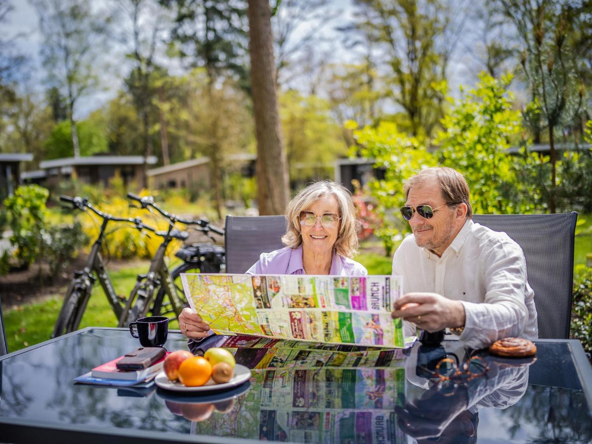 Comfortable Chalet With Combination Microwave Near The Veluwe Hoenderloo Buitenkant foto